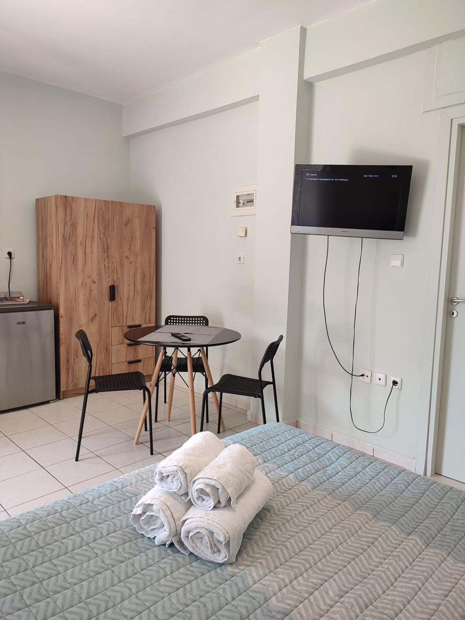 Kiki'S Cosy Apartments Néa Khilí Zewnętrze zdjęcie